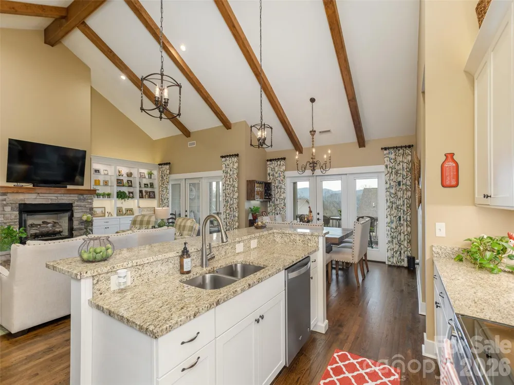 96 Copper Creek Lane Hendersonville, NC 28739