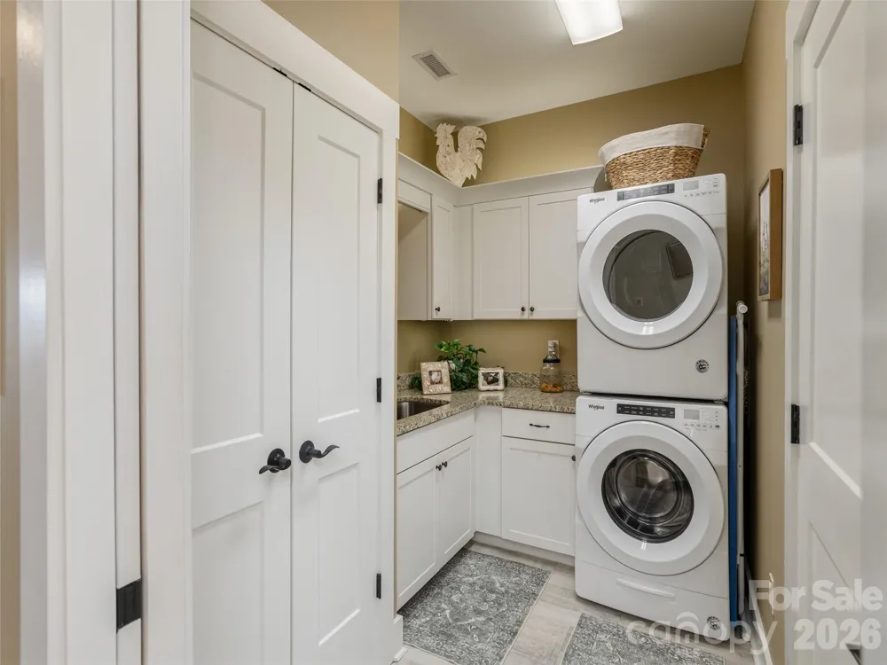 96 Copper Creek Lane Hendersonville, NC 28739
