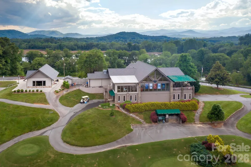 96 Copper Creek Lane Hendersonville, NC 28739