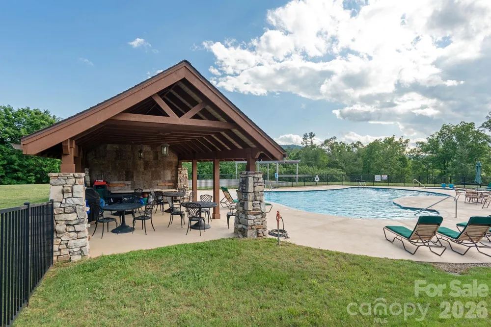 96 Copper Creek Lane Hendersonville, NC 28739