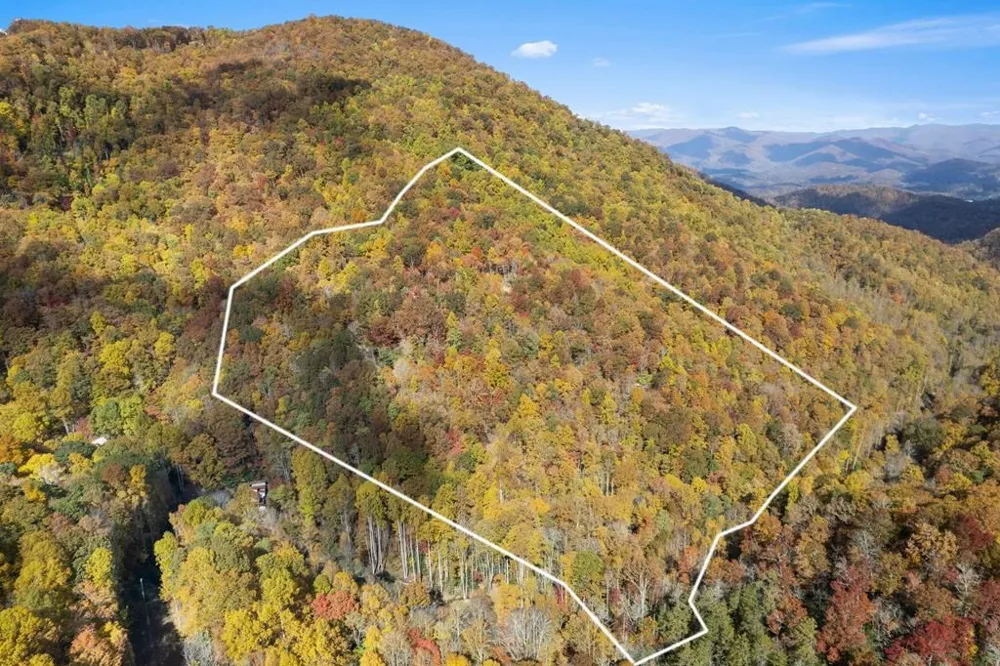 Waterfall Hollow Whittier, NC 28789
