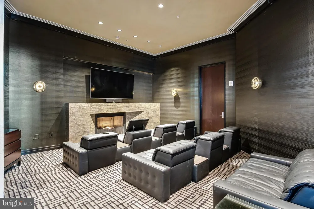 1414 S PENN SQUARE #10C Philadelphia, PA 19102