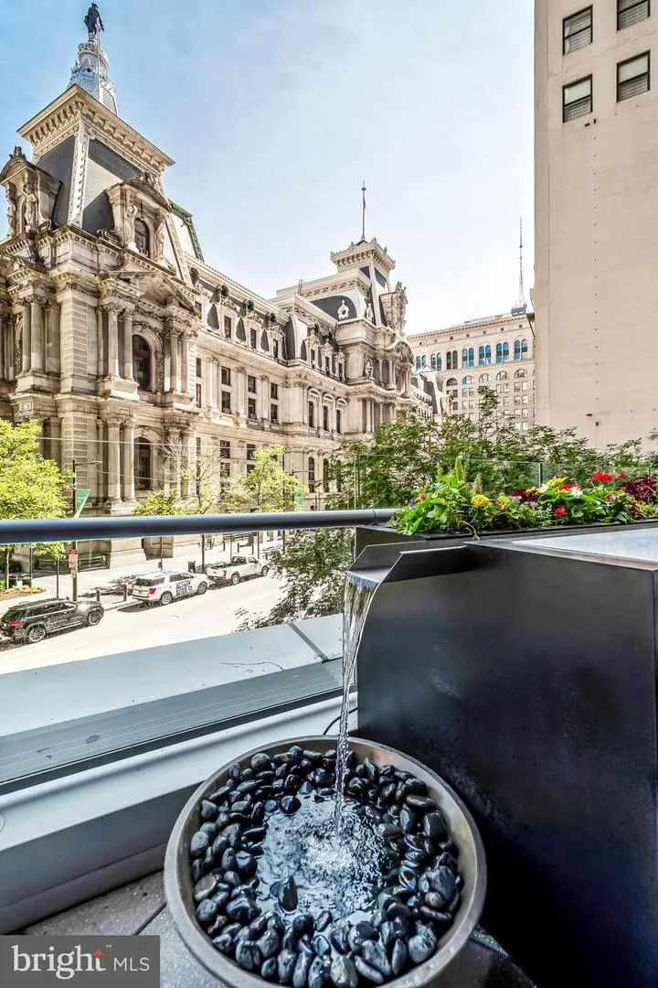 1414 S PENN SQUARE #10C Philadelphia, PA 19102
