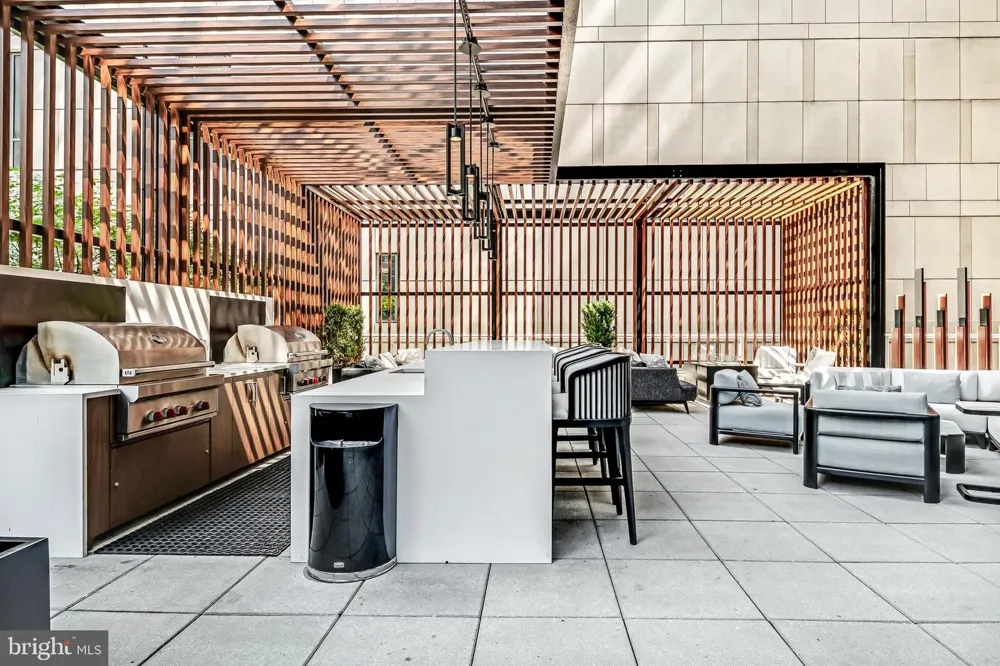 1414 S PENN SQUARE #10C Philadelphia, PA 19102
