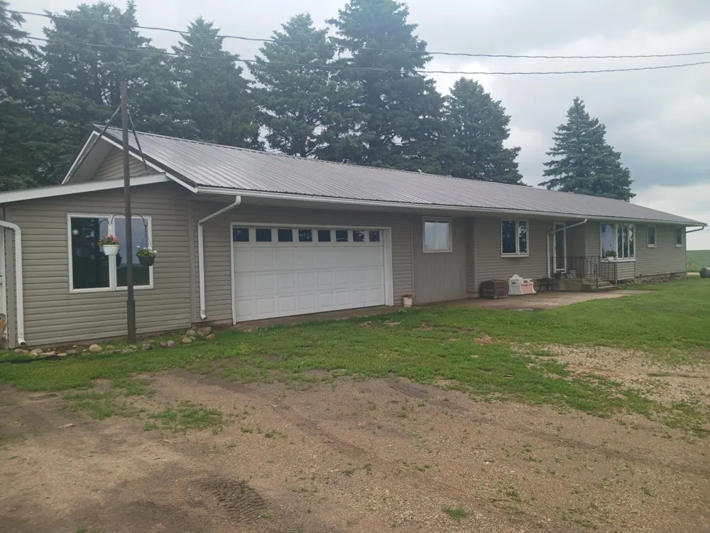 22525 Read Avenue Worthington, MN 56187