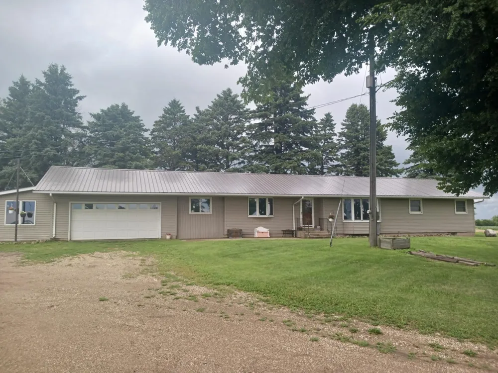 22525 Read Avenue Worthington, MN 56187