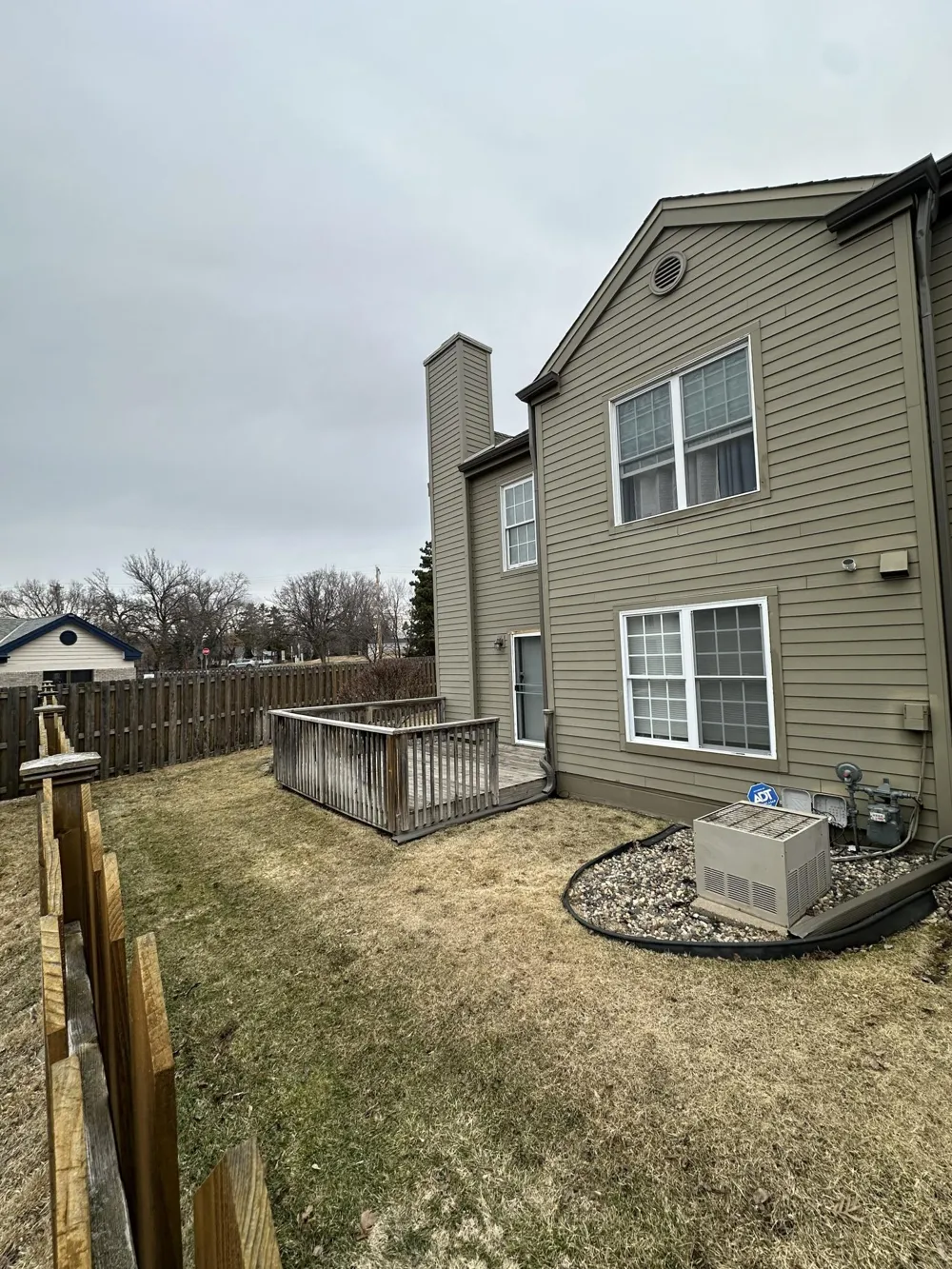 1612 Rose Hill Circle Saint Paul, MN 55108