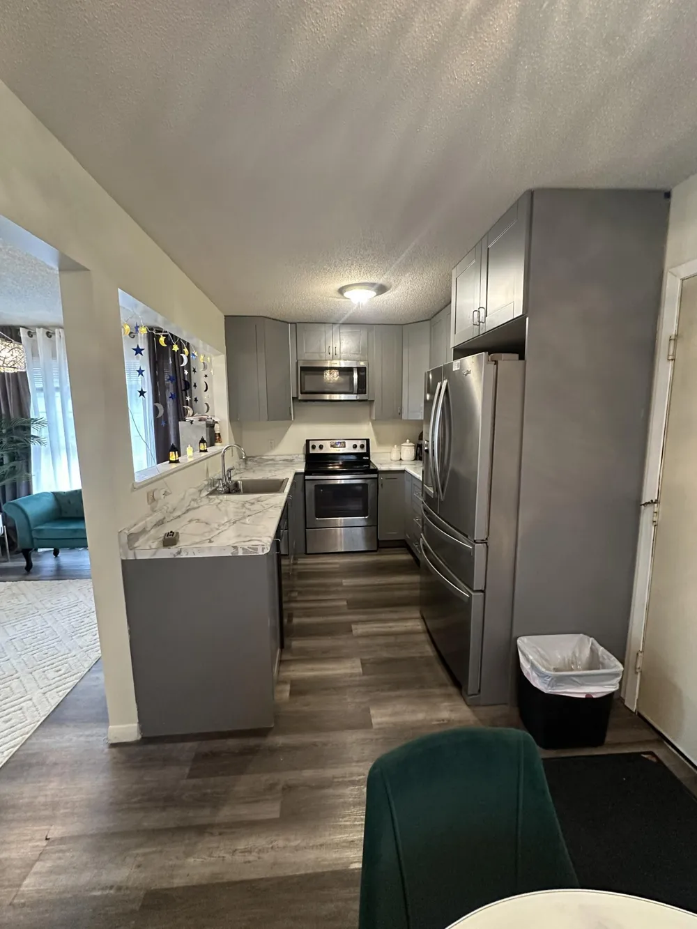 1612 Rose Hill Circle Saint Paul, MN 55108