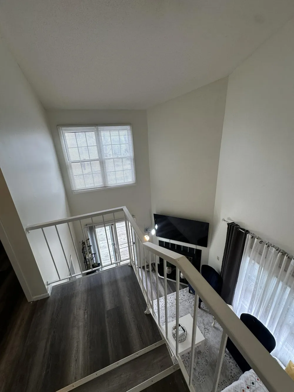 1612 Rose Hill Circle Saint Paul, MN 55108