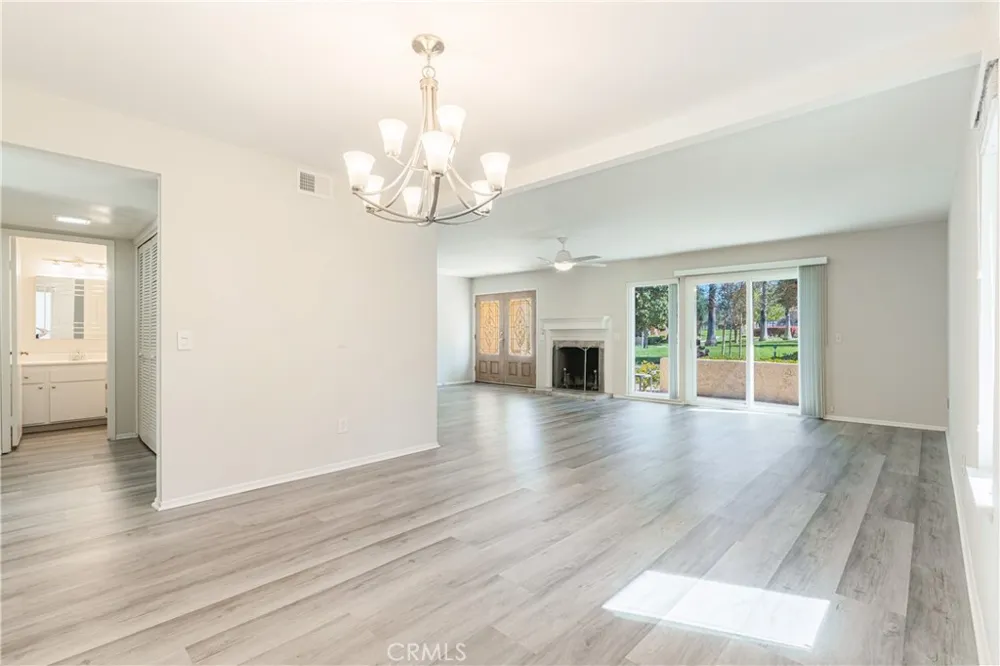 7088 Seville Riverside, CA 92504