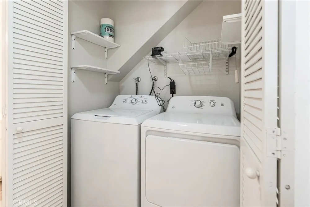 7088 Seville Riverside, CA 92504