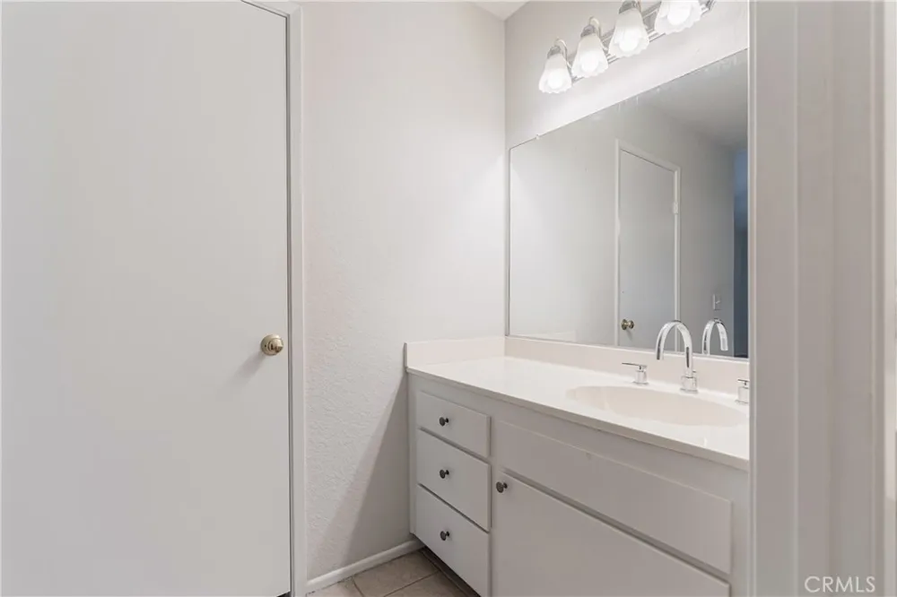 7088 Seville Riverside, CA 92504