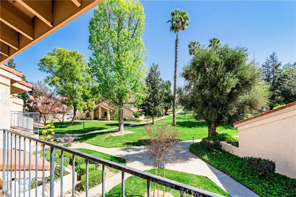 7088 Seville Riverside, CA 92504
