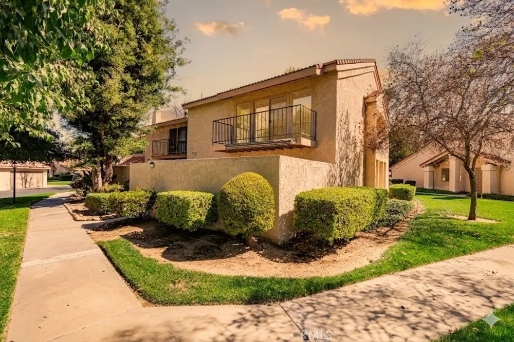7088 Seville Riverside, CA 92504