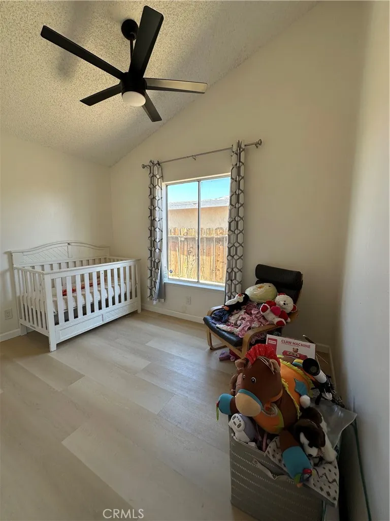 11013 Rome Beauty California City, CA 93505