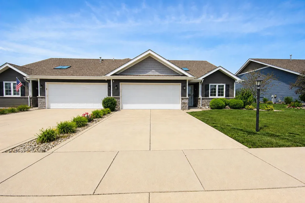 9818 W 129th Place Cedar Lake, IN 46303