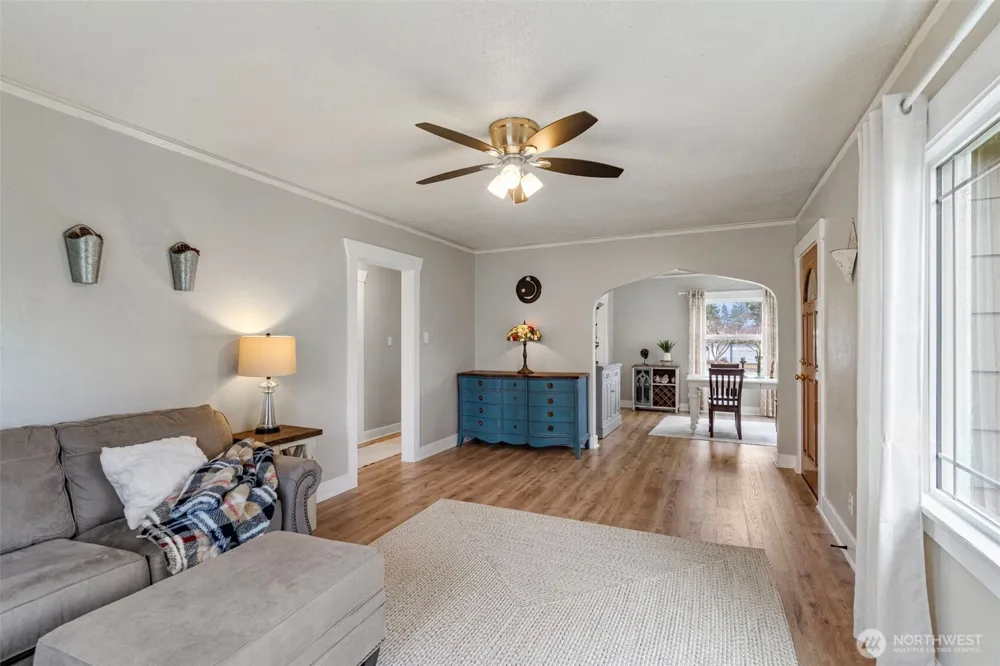 862 King Road Winlock, WA 98596