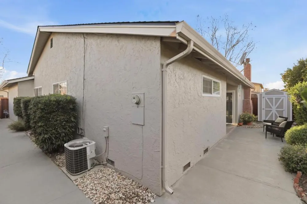 1375 Colleen Way Campbell, CA 95008
