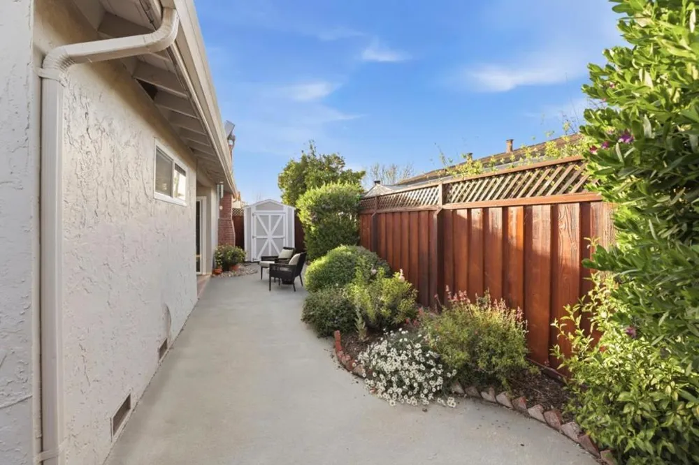 1375 Colleen Way Campbell, CA 95008