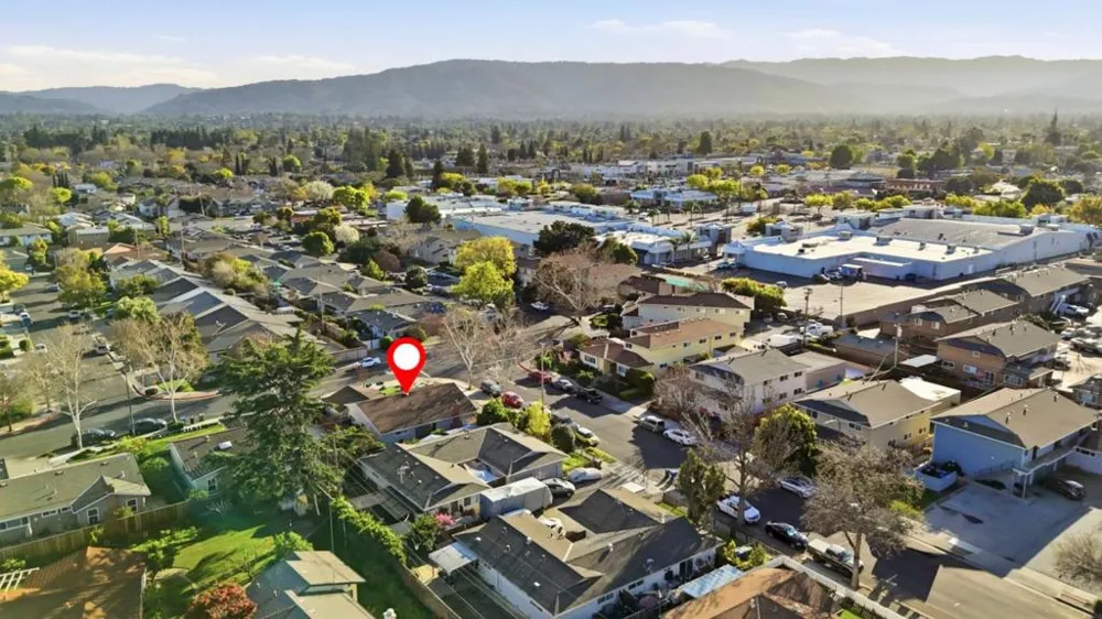 1375 Colleen Way Campbell, CA 95008