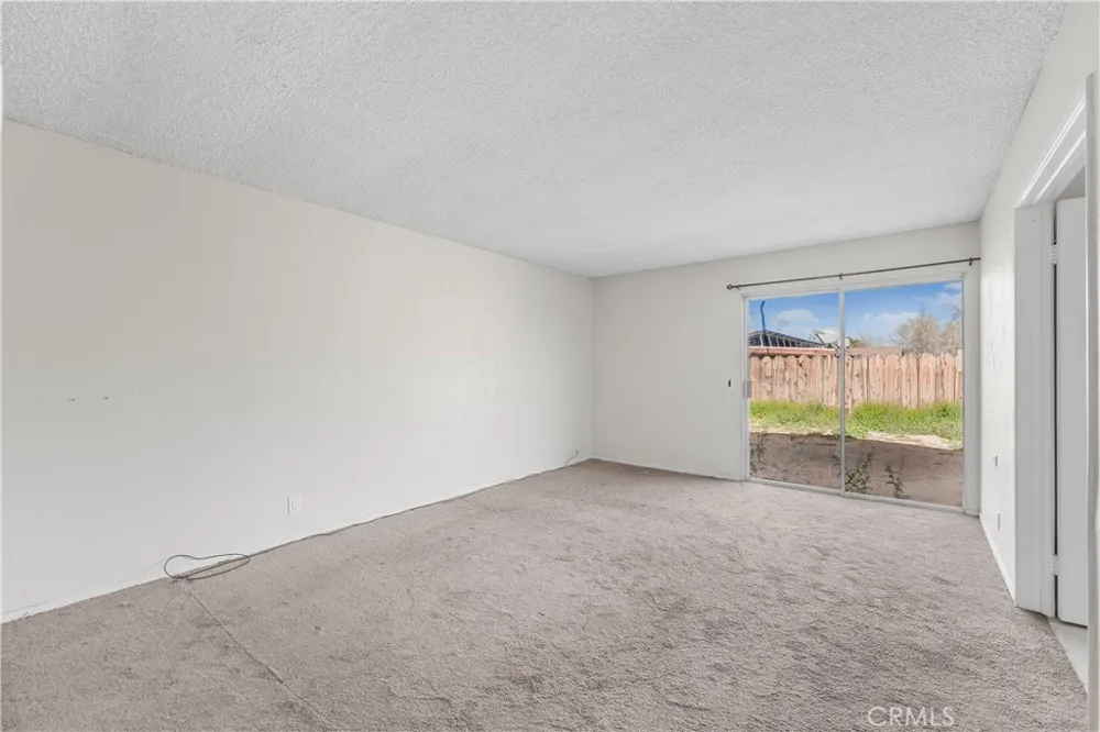 21449 Applewood California City, CA 93505