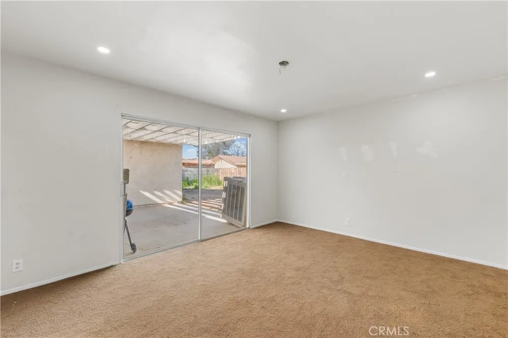 21449 Applewood California City, CA 93505