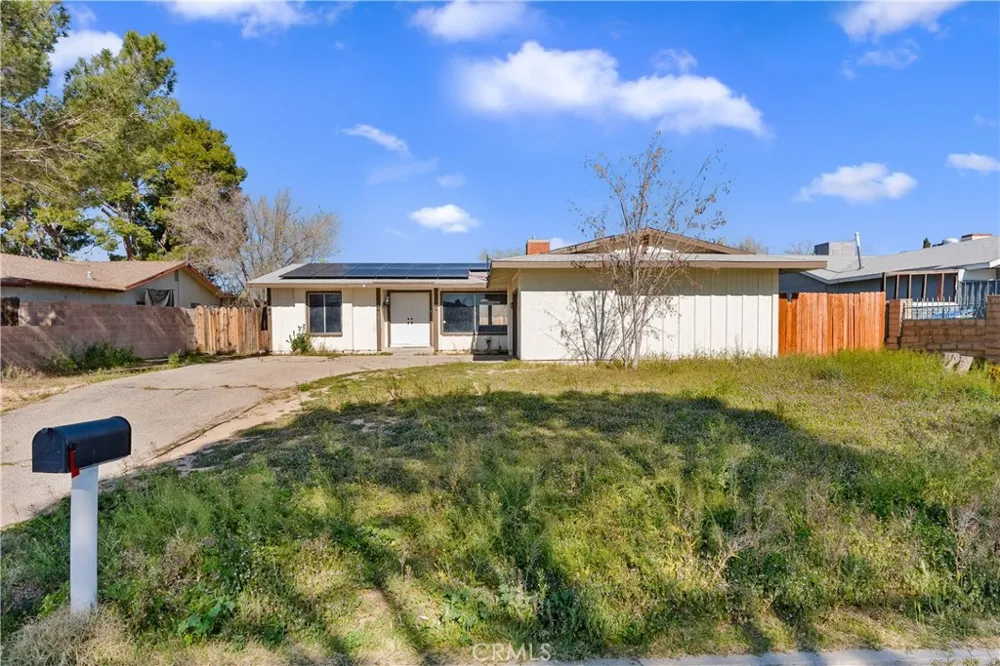 21449 Applewood California City, CA 93505