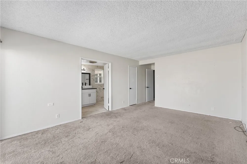 21449 Applewood California City, CA 93505