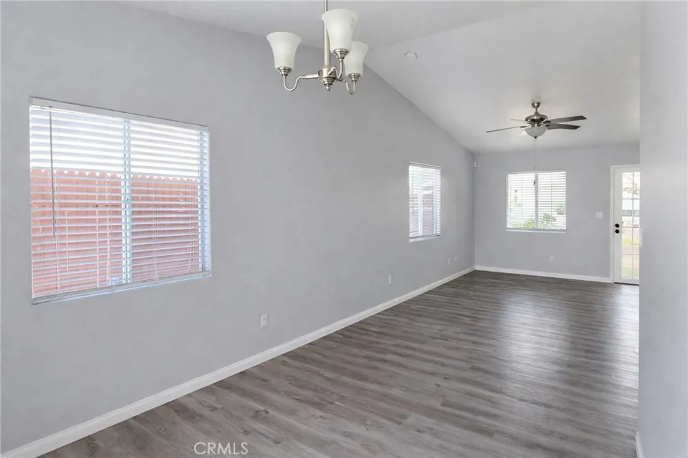 7507 Cross Glade Bakersfield, CA 93307