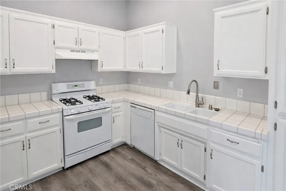 7507 Cross Glade Bakersfield, CA 93307