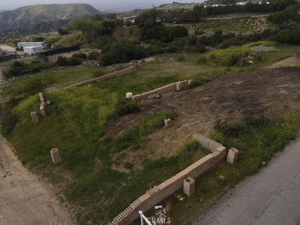 14003 Quarry Road Sylmar, CA 91342