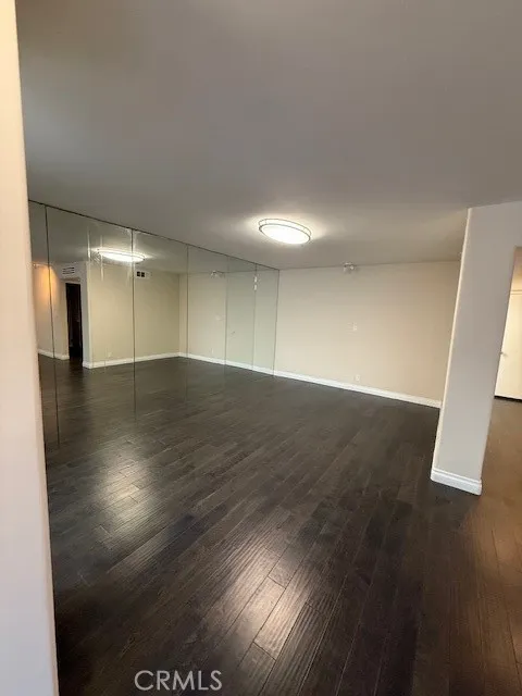 434 S Canon #202 Beverly Hills, CA 90212