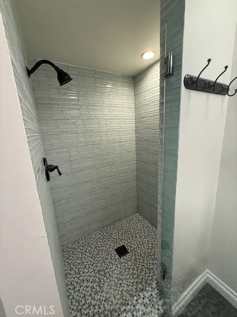434 S Canon #202 Beverly Hills, CA 90212