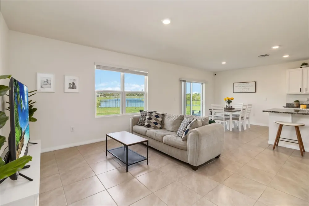 2780 SWOOPING SPARROW DRIVE St Cloud, FL 34773