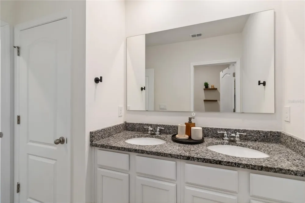 2780 SWOOPING SPARROW DRIVE St Cloud, FL 34773