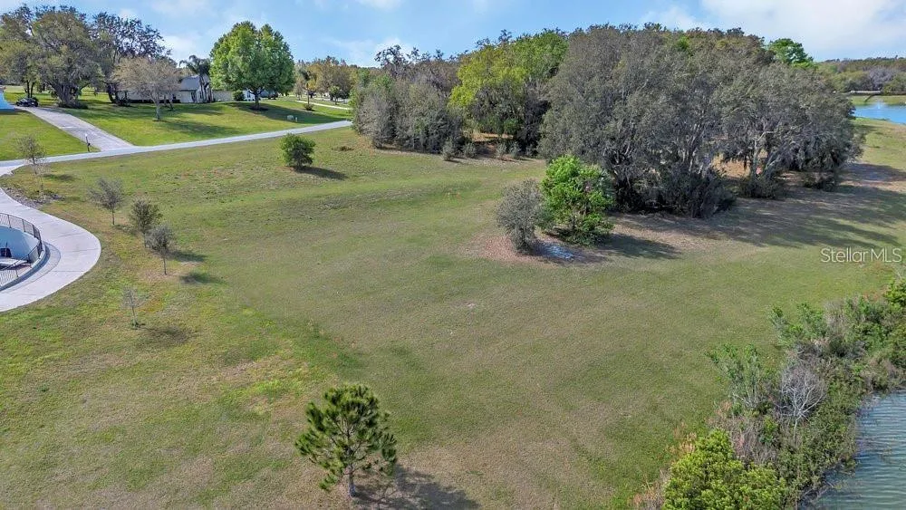 36717 BARRINGTON DRIVE Eustis, FL 32736
