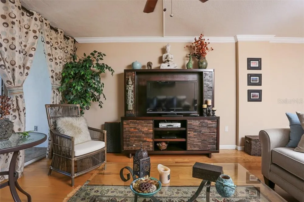 1770 BENJAMIN FRANKLIN DRIVE #603 Sarasota, FL 34236