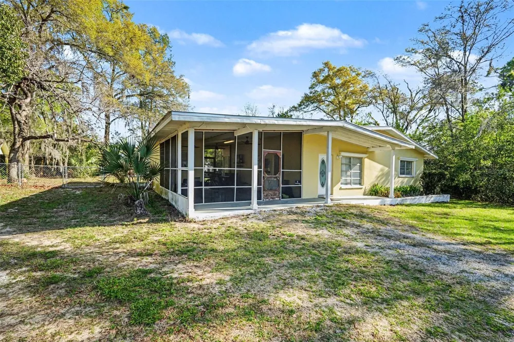9101 S SUNSET POINT Floral City, FL 34436
