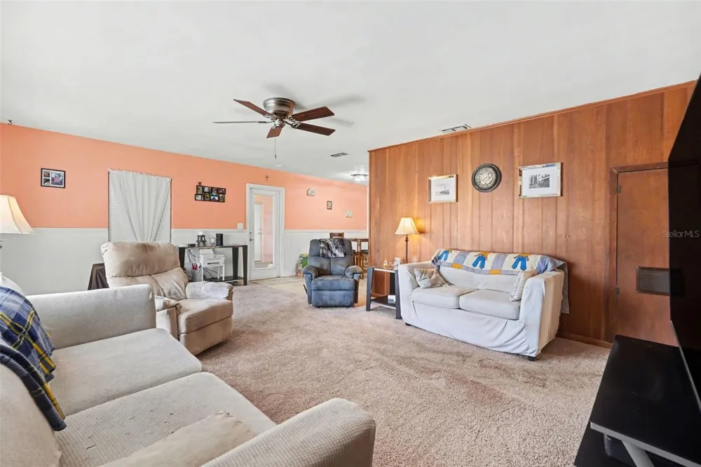 9101 S SUNSET POINT Floral City, FL 34436