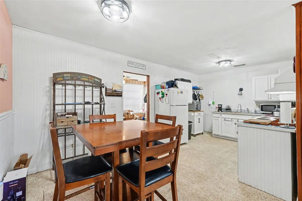 9101 S SUNSET POINT Floral City, FL 34436