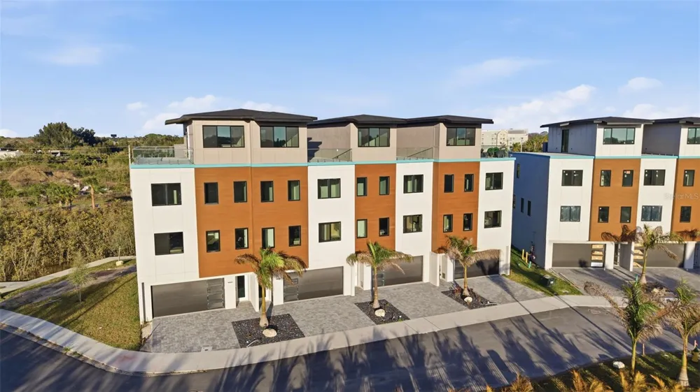 5956 AQUA RESERVE BOULEVARD New Port Richey, FL 34652