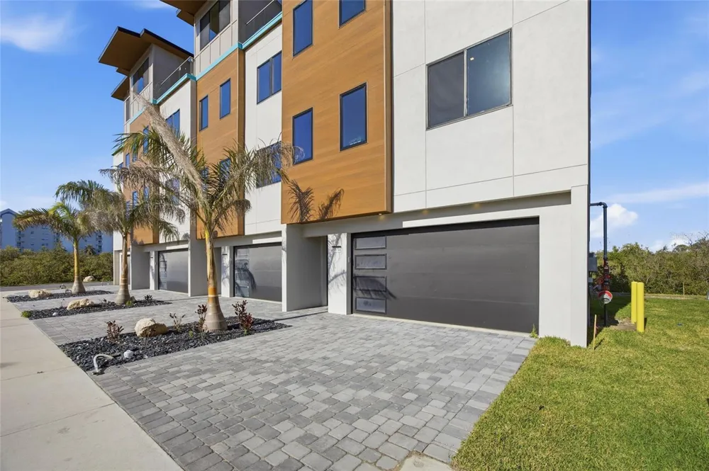5956 AQUA RESERVE BOULEVARD New Port Richey, FL 34652