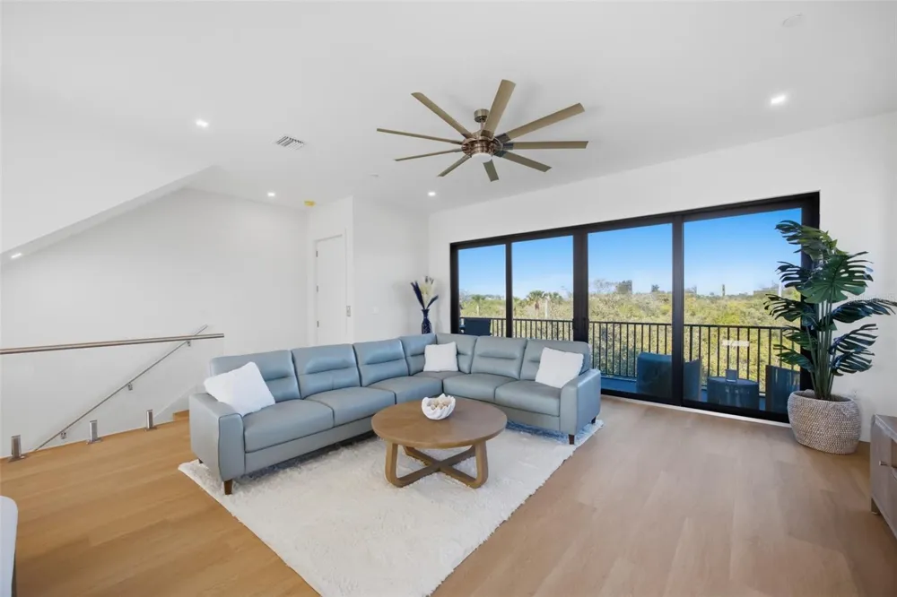 5956 AQUA RESERVE BOULEVARD New Port Richey, FL 34652