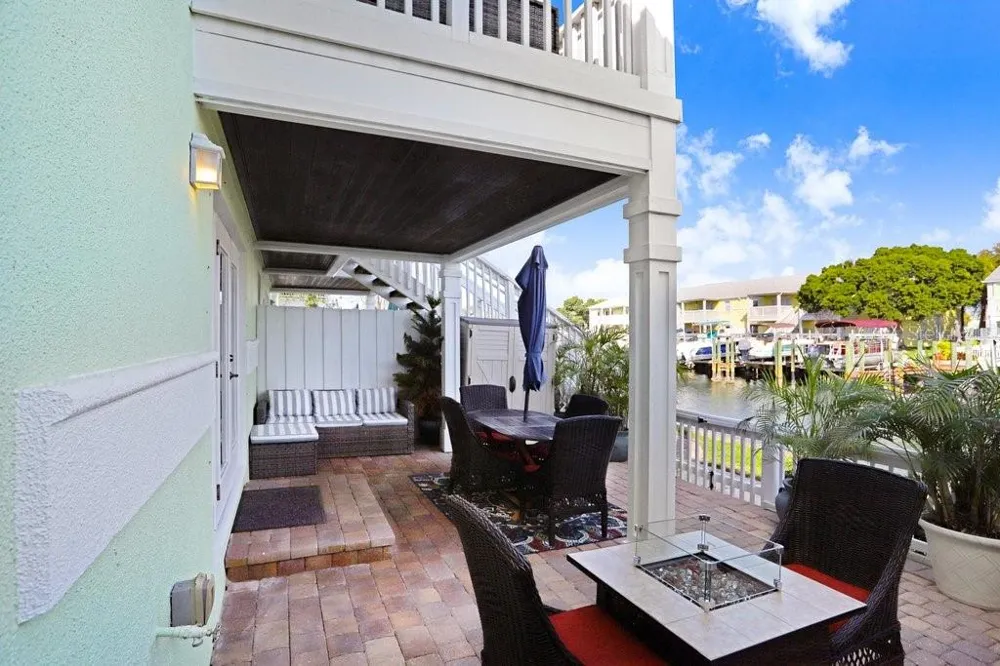 5012 STARFISH DRIVE SE #B St Petersburg, FL 33705