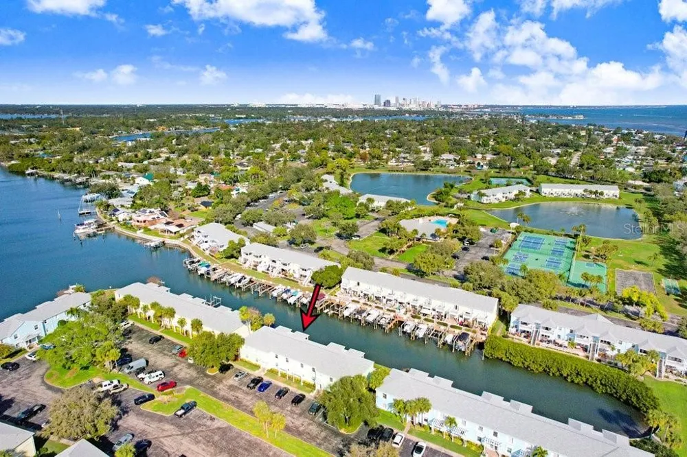 5012 STARFISH DRIVE SE #B St Petersburg, FL 33705