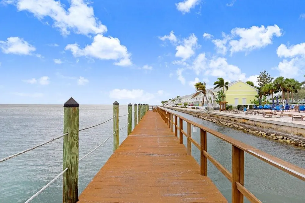 5012 STARFISH DRIVE SE #B St Petersburg, FL 33705