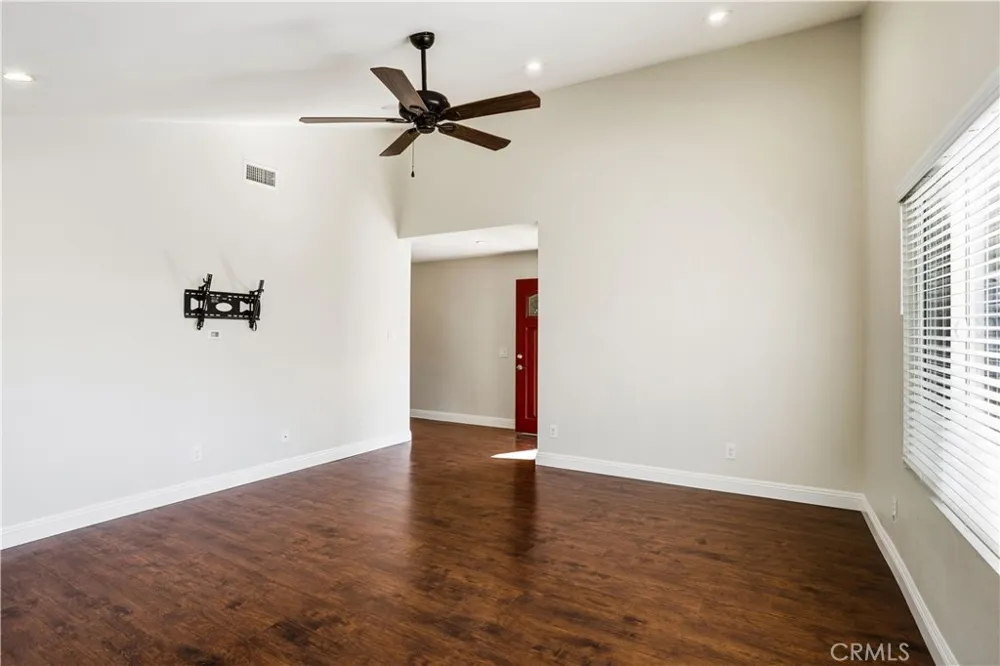 29870 White Sail Canyon Lake, CA 92587