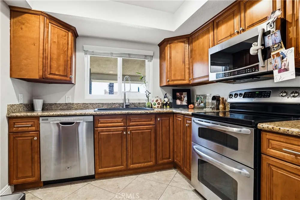 29870 White Sail Canyon Lake, CA 92587