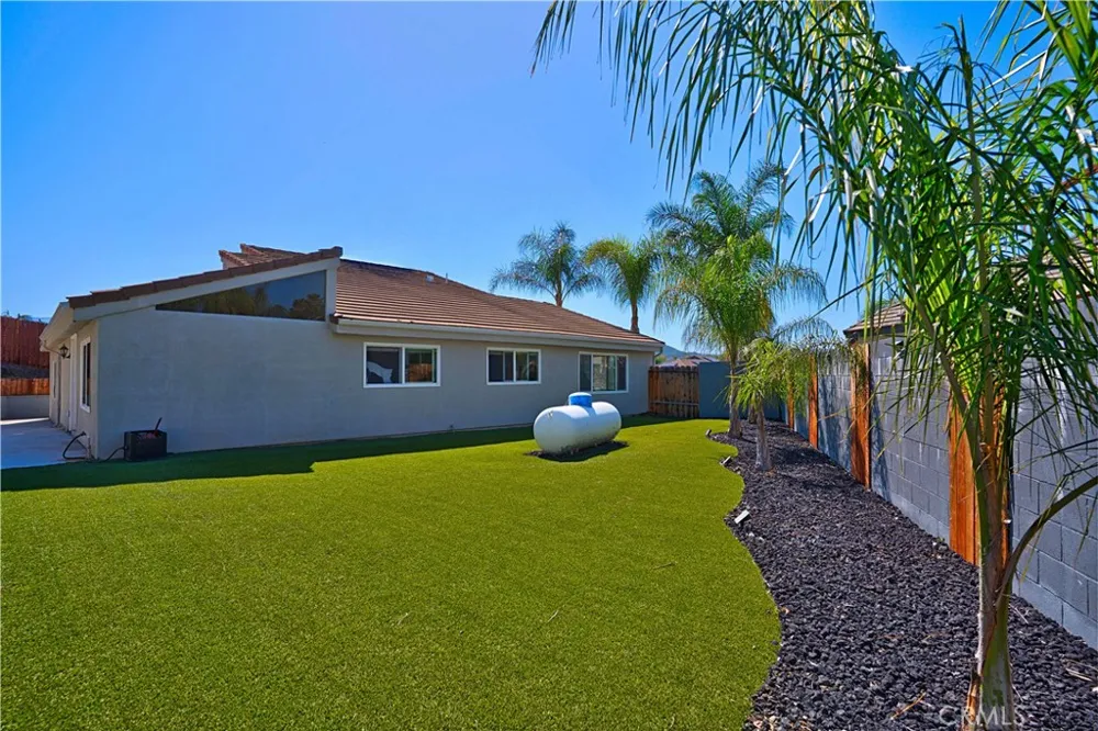 29870 White Sail Canyon Lake, CA 92587