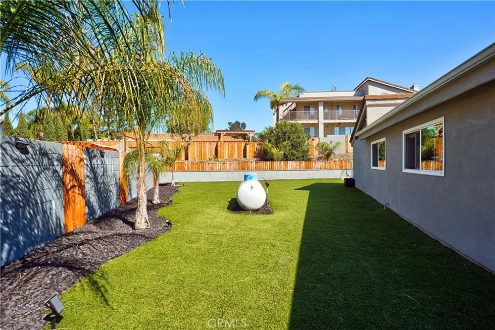 29870 White Sail Canyon Lake, CA 92587